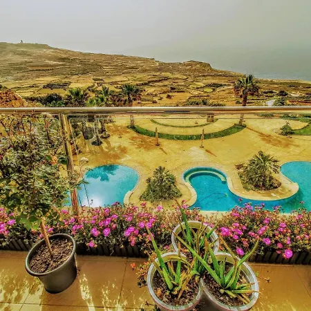 Sunset With Communal Pool + Views Ghajn Melel