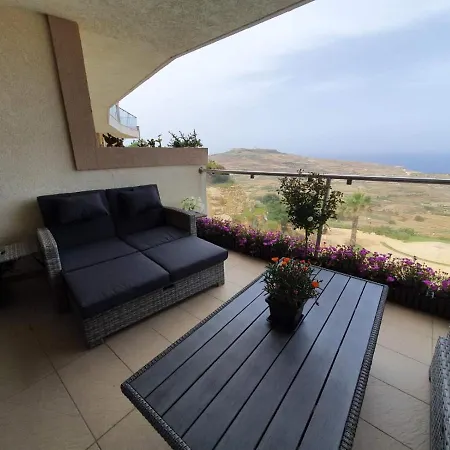 Apartamento Sunset With Communal Pool + Views